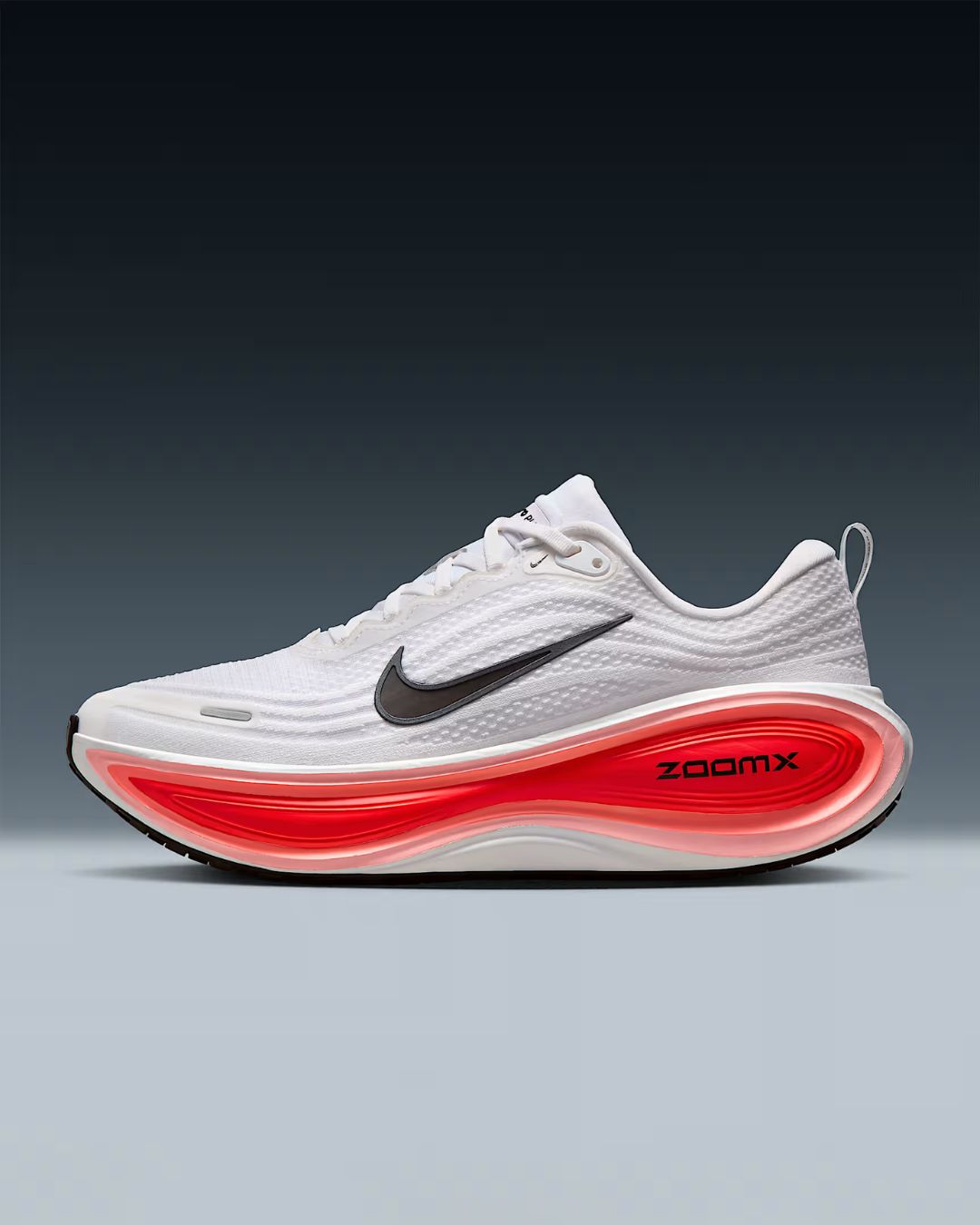 NIKE VOMERO PLUS の商品画像